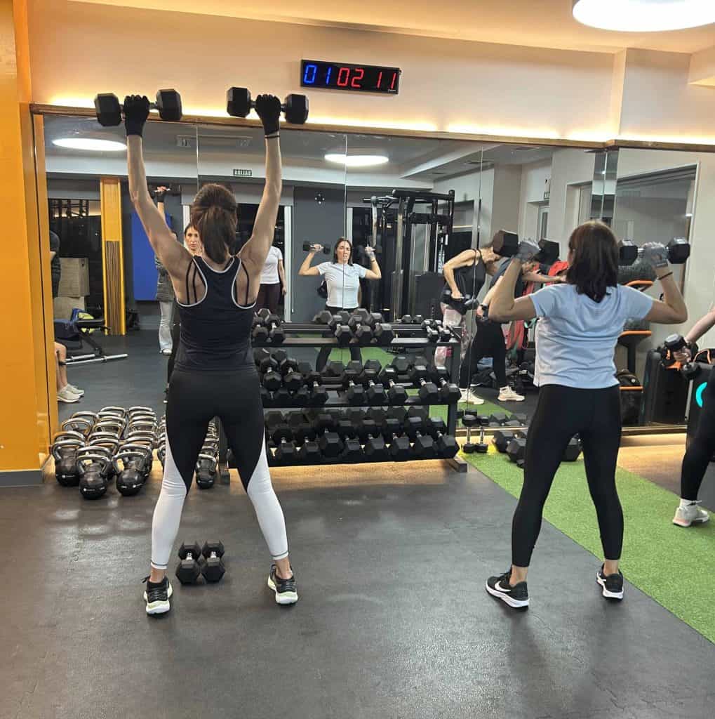 Clase de funcional training en el gimnasio BodyPlay de Arucas.