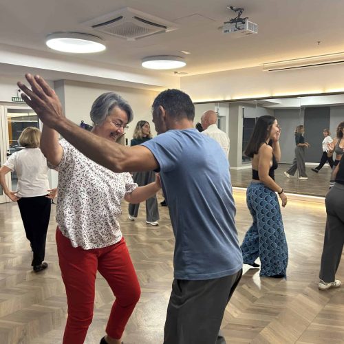 Clase de baile en el gimnasio BodyPlay de Arucas.