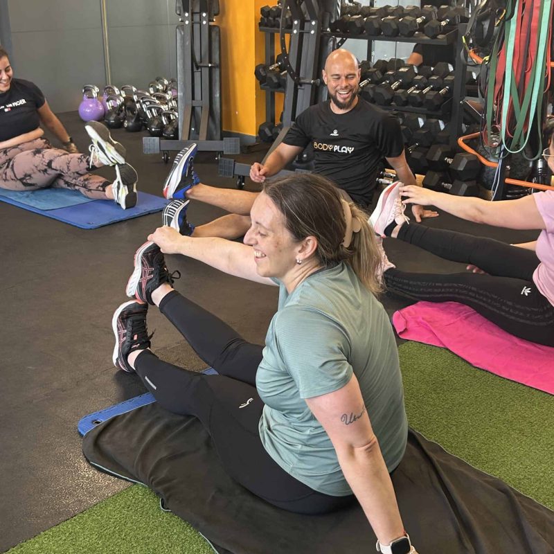 Elias impartiendo clase de funcional training en el gimnasio BodyPlay de Arucas.