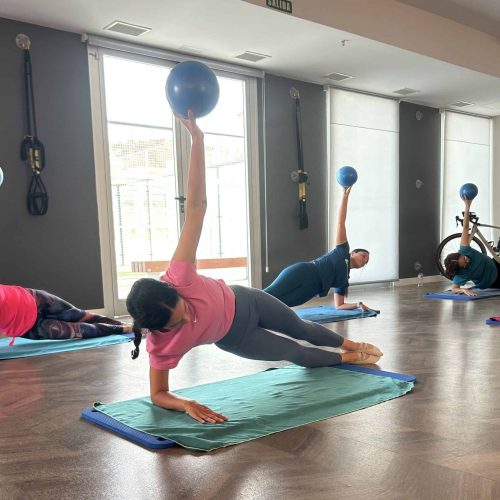 Clase de Pilates en el gimnasio BodyPlay en Arucas.